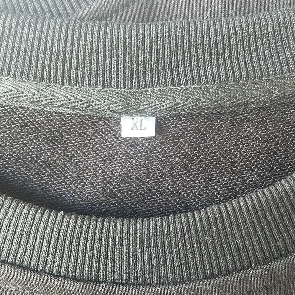 NWOT Disney-Inspired 'Believe in the Magic' Sweatshirt - Picture 8 of 10